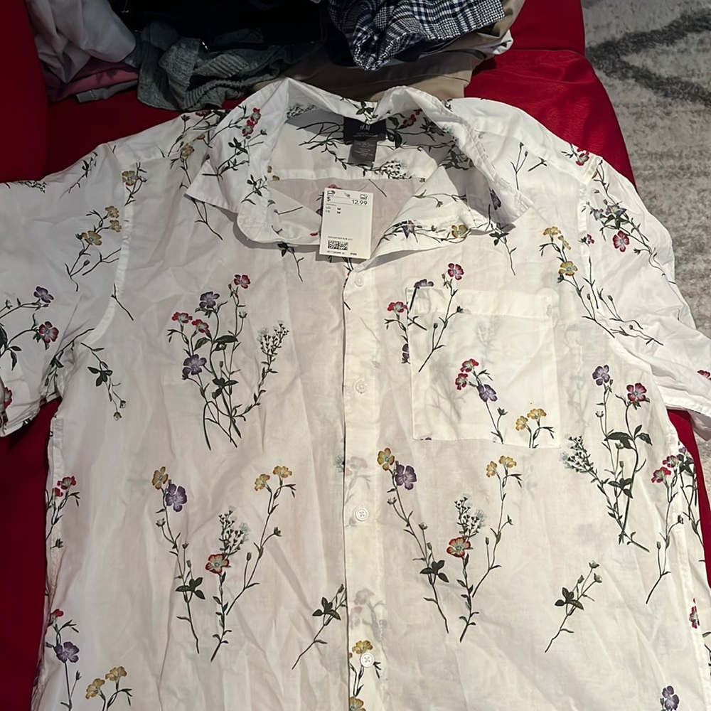 H&M Men’s Shirt with Flowers